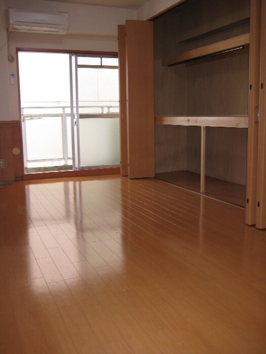 ニュ－シャト－西洞院の物件内観写真