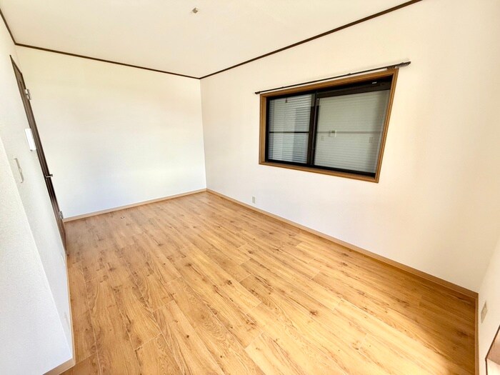 寝屋川市高宮新町戸建の物件内観写真