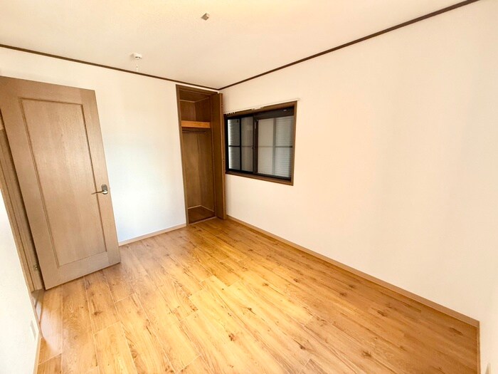 寝屋川市高宮新町戸建の物件内観写真