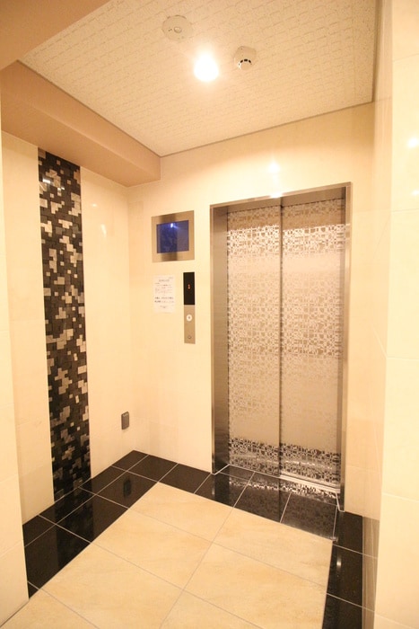 グランディール烏丸の物件外観写真