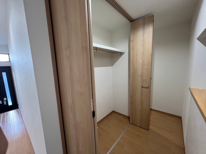 東新町２丁目戸建ての物件内観写真