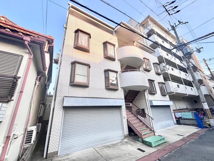 寿ハイツの物件外観写真