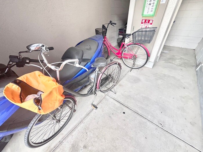 寿ハイツの物件外観写真