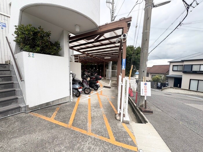 ハイマート舞子坂(201)の物件外観写真