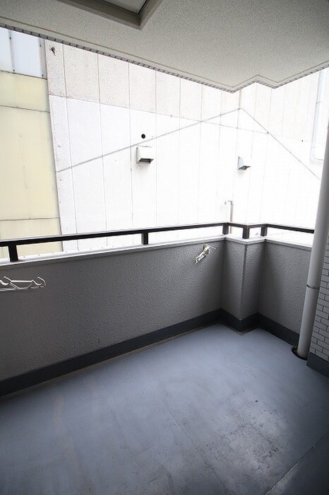 ﾗｲｵﾝｽﾞﾏﾝｼｮﾝ四条堀川(301)の物件内観写真