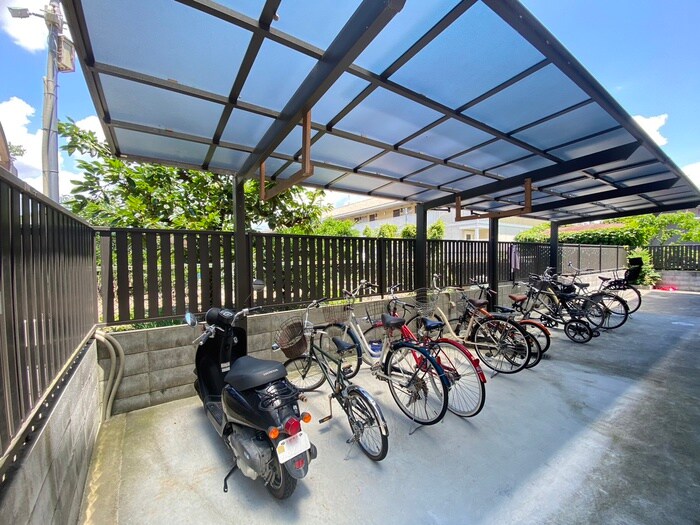 ミル・グリシーヌⅡの物件外観写真