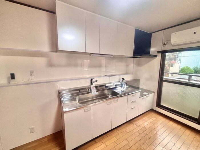 平野上町貸家の物件内観写真