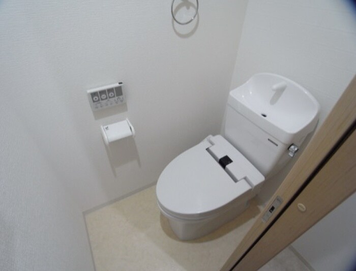 ワコーレヴィータ鷹取駅前の物件内観写真