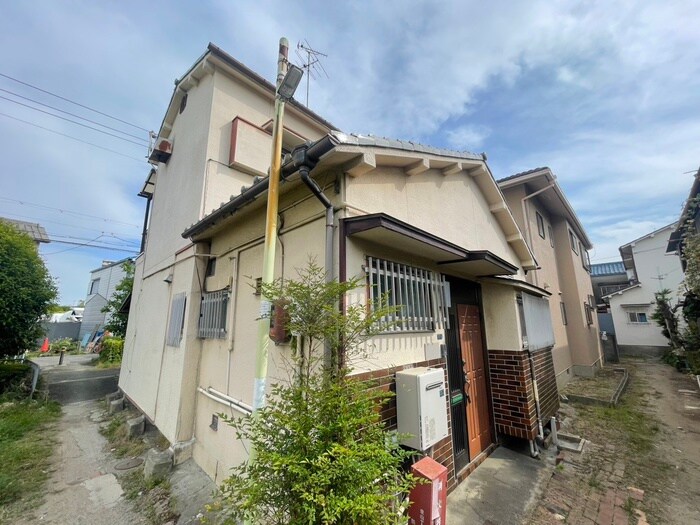 豊南町東4-7-7貸家の物件外観写真