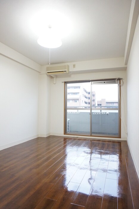 ドミトリィ御池の物件内観写真