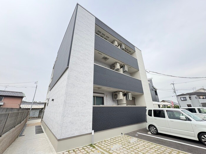 ポプラーレ狭山Ⅱの物件外観写真