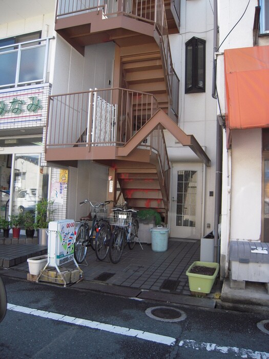 南マンションの物件外観写真