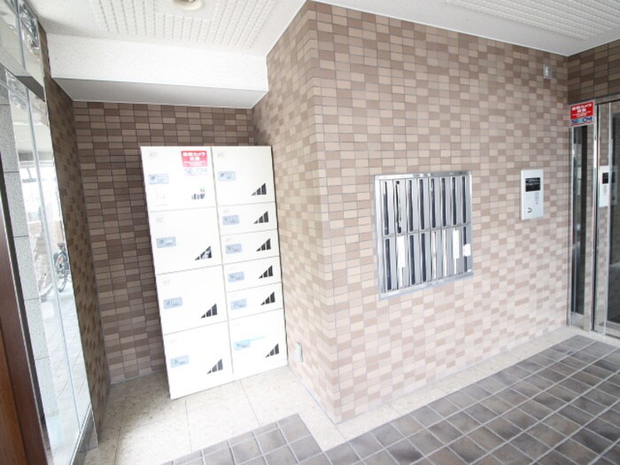 タッチ塚口の物件外観写真