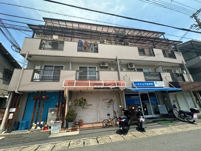 レジデンストモエの物件外観写真