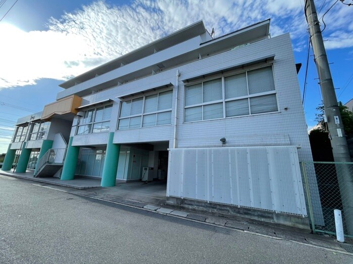 アビタシオンマキシマの物件外観写真