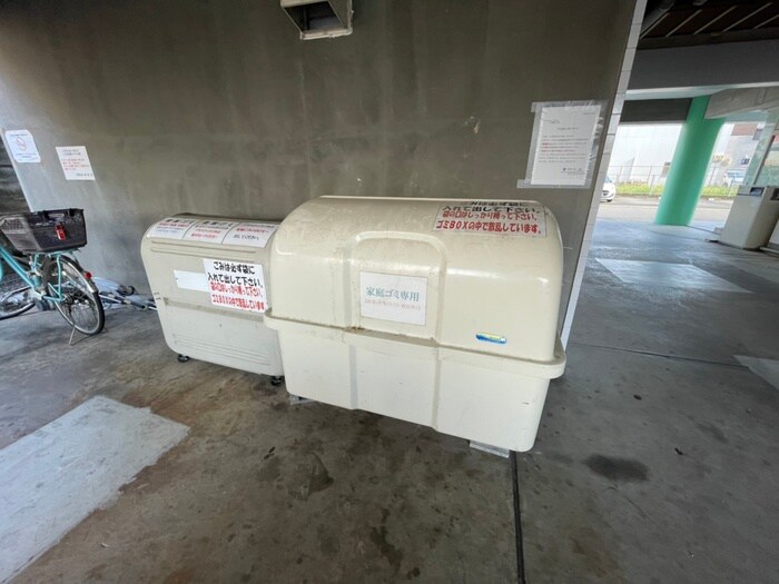 アビタシオンマキシマの物件外観写真