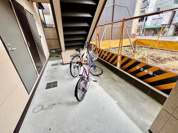 フラッティ七条大橋の物件外観写真