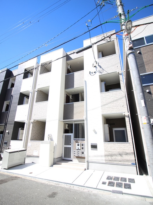 グランデュール新森の物件外観写真