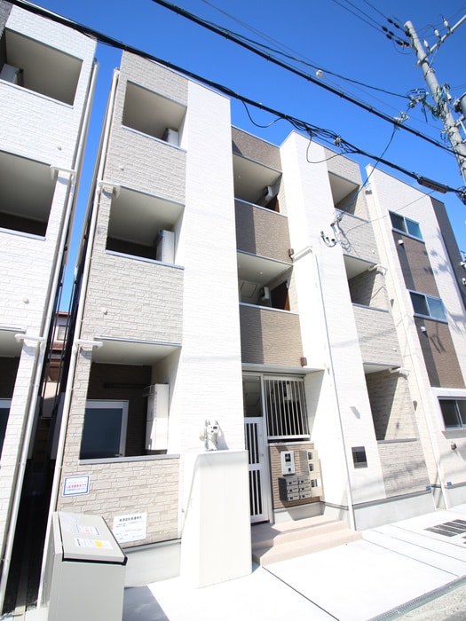 グランデュール新森の物件外観写真