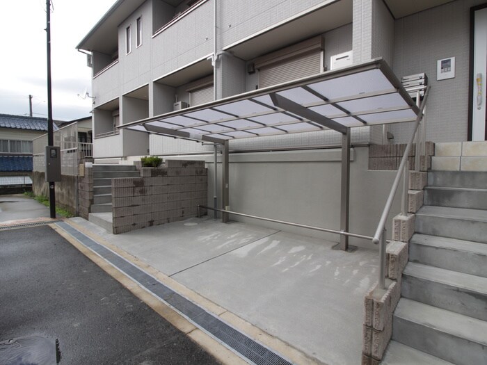 アルヴィータの物件外観写真