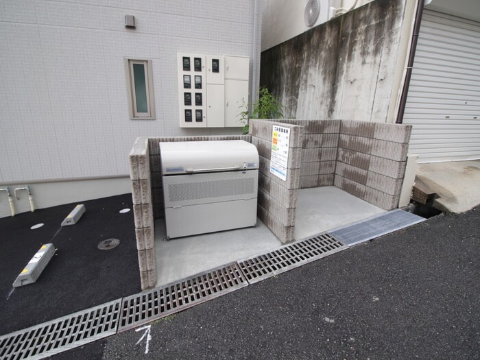 アルヴィータの物件外観写真