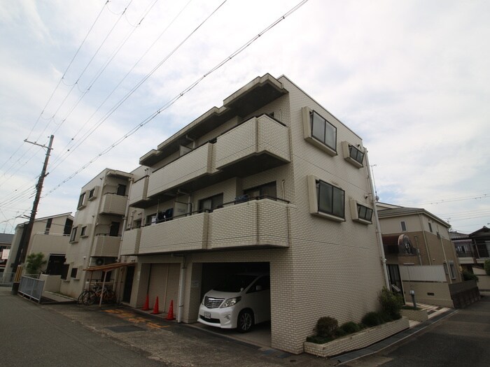 メゾンドール稲野の物件外観写真