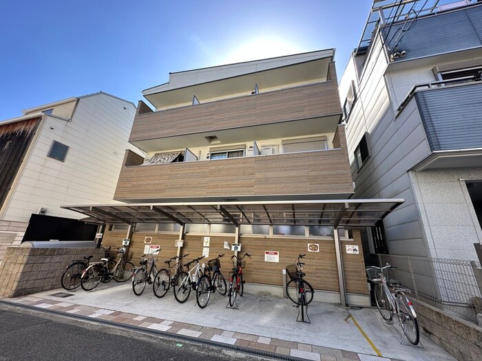 クリエオーレ舎利寺の物件外観写真