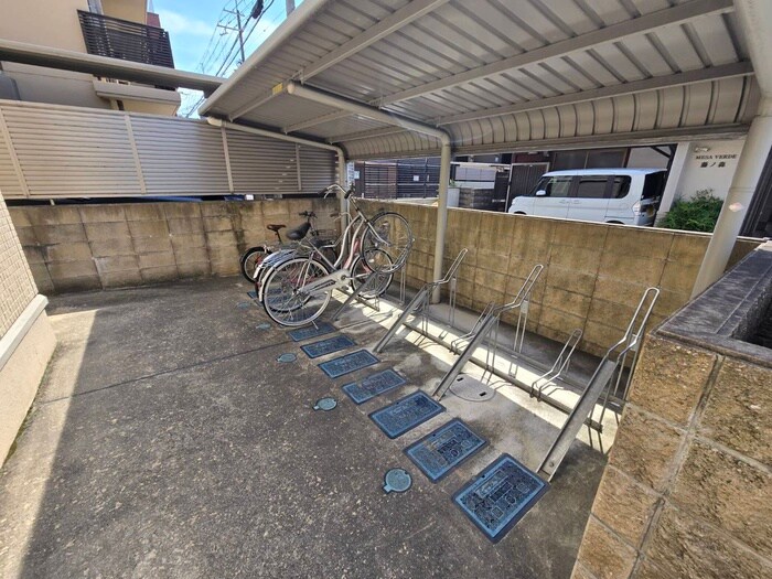 ベル・エキップの物件外観写真