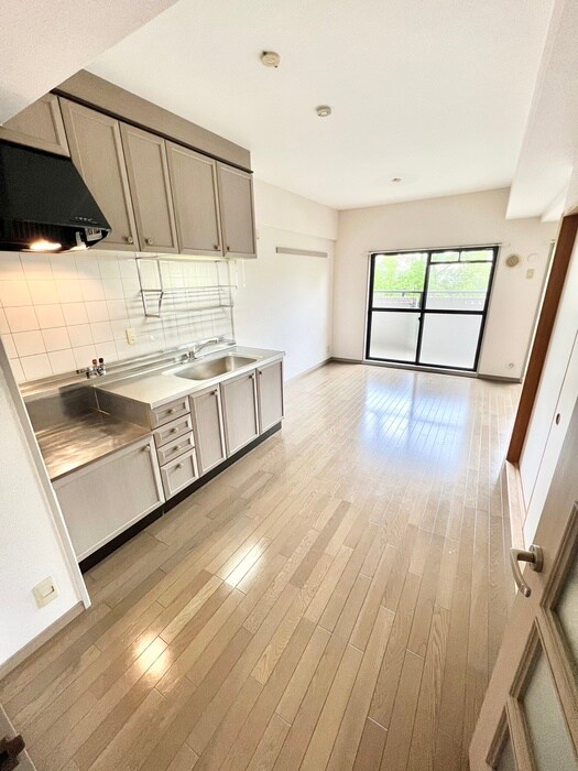 ロイヤル鶴見の物件内観写真