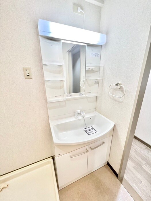 ロイヤル鶴見の物件内観写真