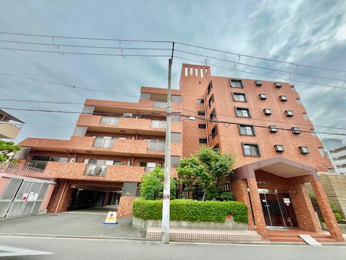 メゾンドヴィオレットの物件外観写真
