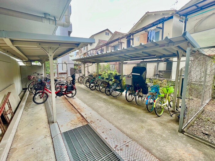 EAST　NAGAREの物件外観写真