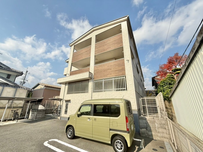 グランツＴＯＷＡの物件外観写真