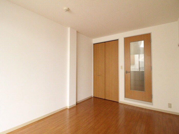 プランド－ル春日丘の物件内観写真