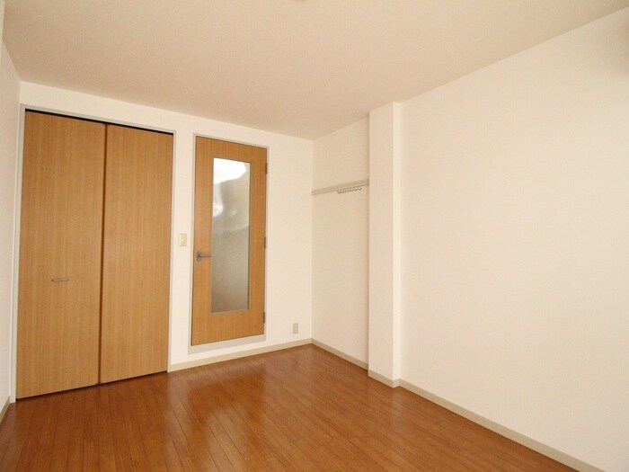 プランド－ル春日丘の物件内観写真