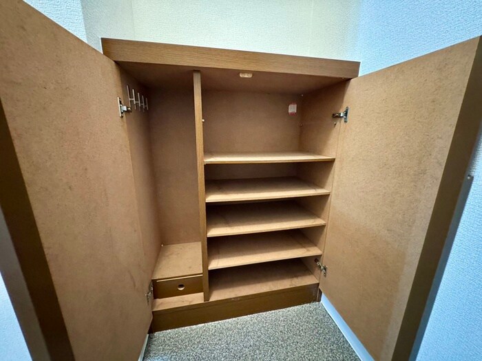 エスポアール岩根の物件内観写真