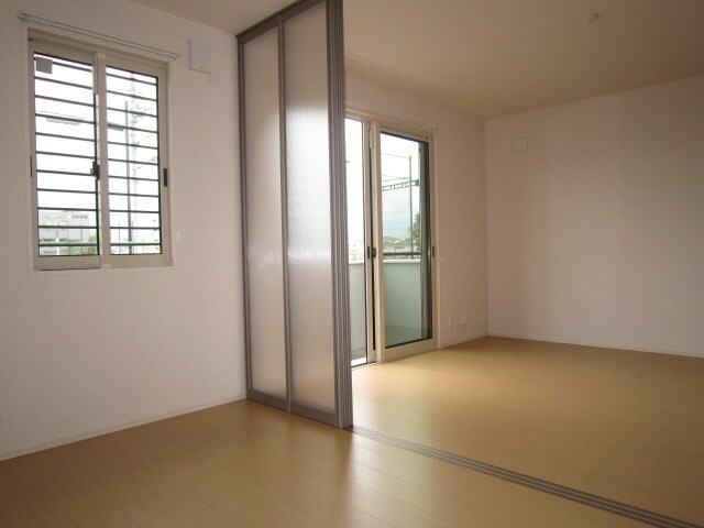 フォ－ルズマリュ－ドの物件内観写真