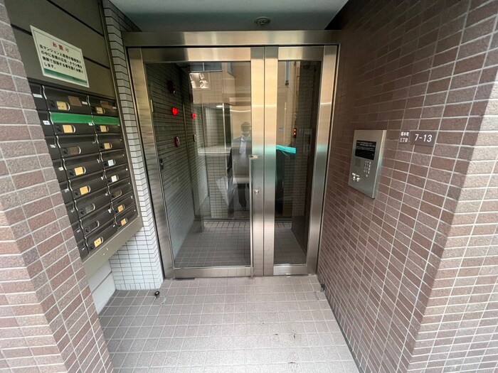 カ－サセレ－ネの物件外観写真