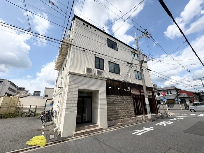 エスティハウス西院の物件外観写真