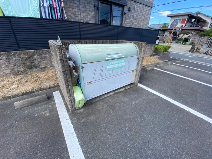 グランシャリオ（城陽市）の物件外観写真