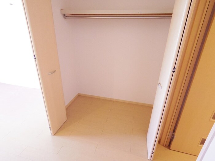 グランシャリオ（城陽市）の物件内観写真