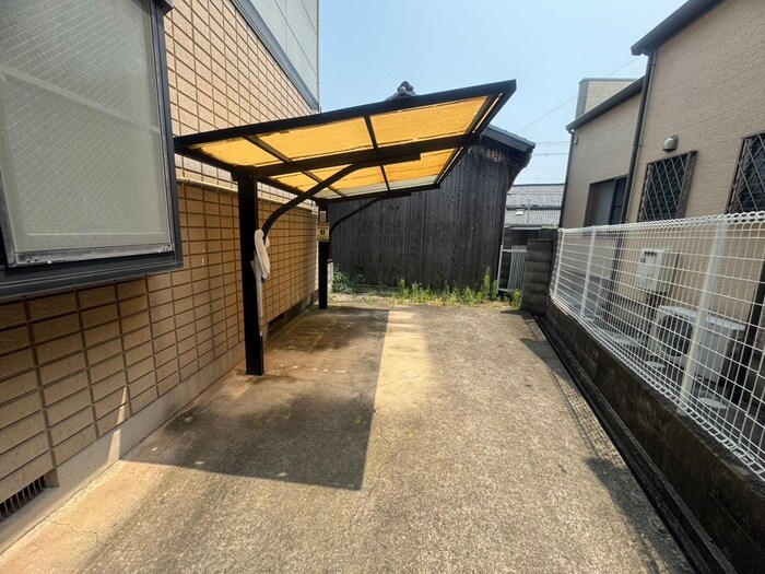 ｾﾗｳﾞｨB棟の物件外観写真