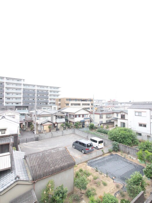 ﾗｳﾞｨｽﾀ弥生の物件内観写真