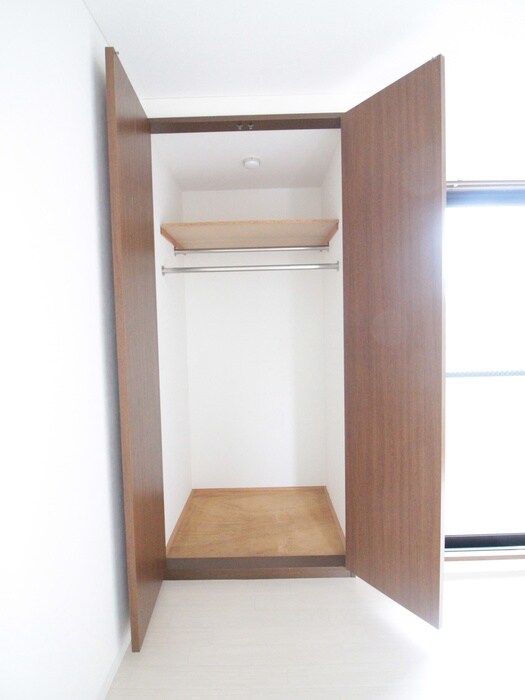 ﾗｳﾞｨｽﾀ弥生の物件内観写真