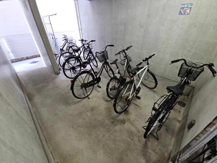 セシリア野崎の物件外観写真