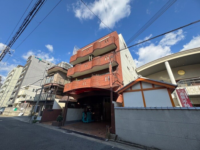 メゾンルージュの物件外観写真