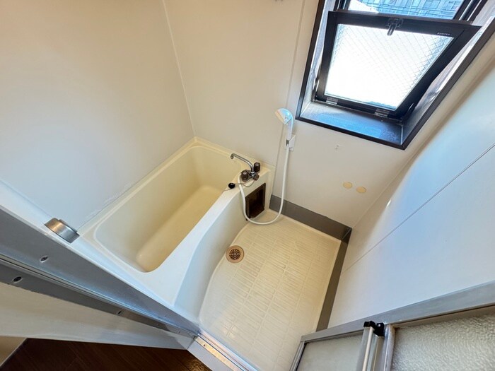 メゾンルージュの物件内観写真