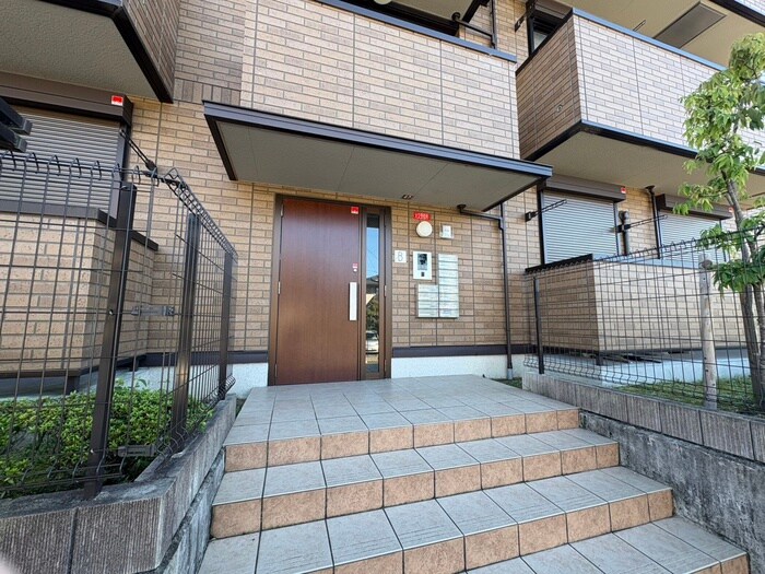 Ribera　Square　B棟の物件外観写真