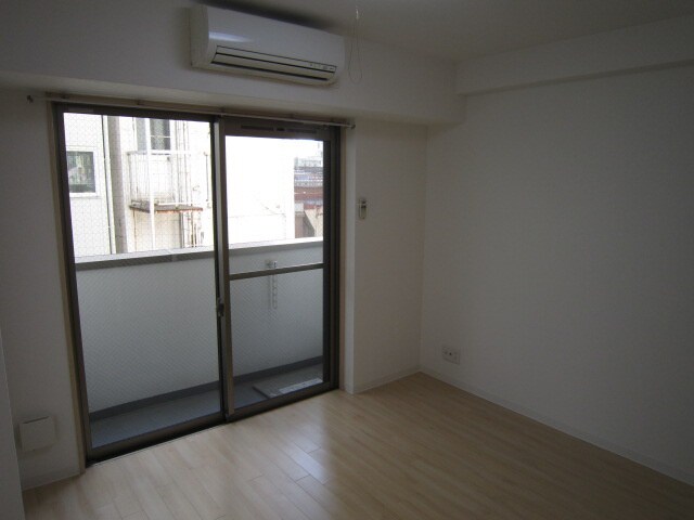 グランエクラ岸里の物件内観写真