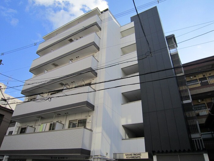 グランエクラ岸里の物件外観写真